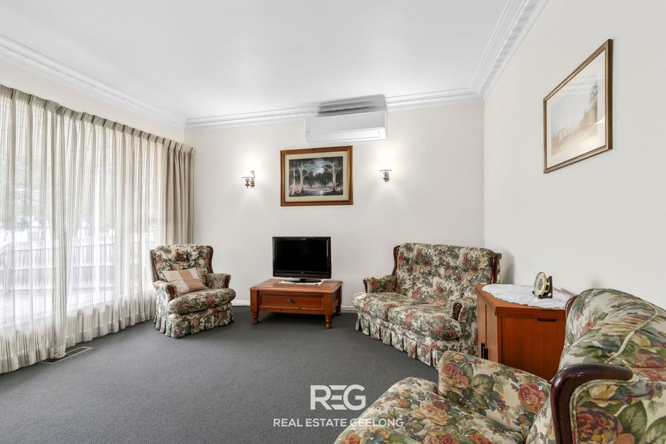 24 Cambra Road, Belmont