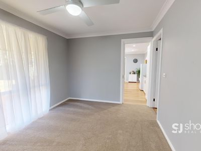 2 Maple Court, Dubbo