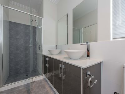 33A Apara Way, Nollamara