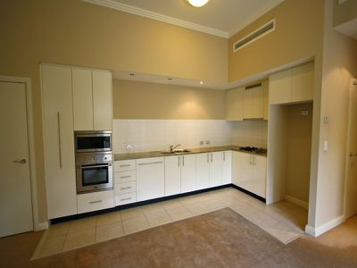 3 / 3 Bay Drive, Meadowbank