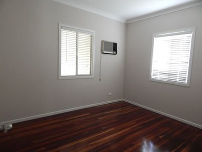 53 North Station Road, North Booval