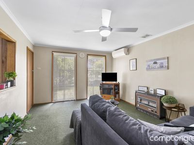 9 Hibiscus Crescent, Newcomb