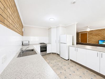 6 / 2-4 Anzac Parade, Gunnedah