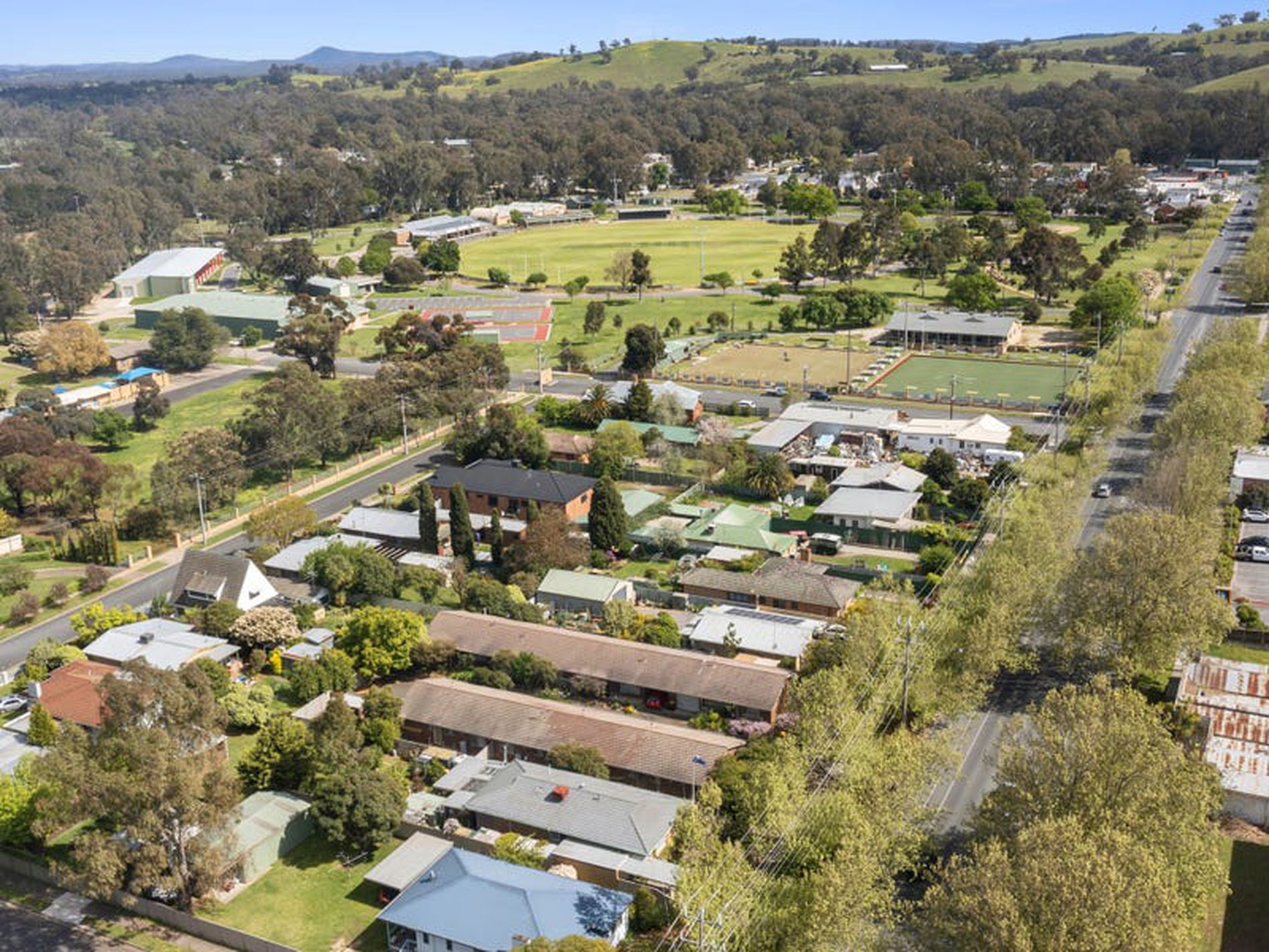 23 Tallarook St, Seymour