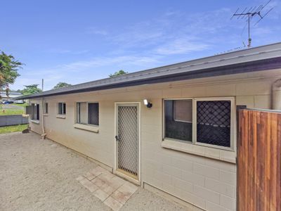 1 / 13 Armstrong Street, Atherton