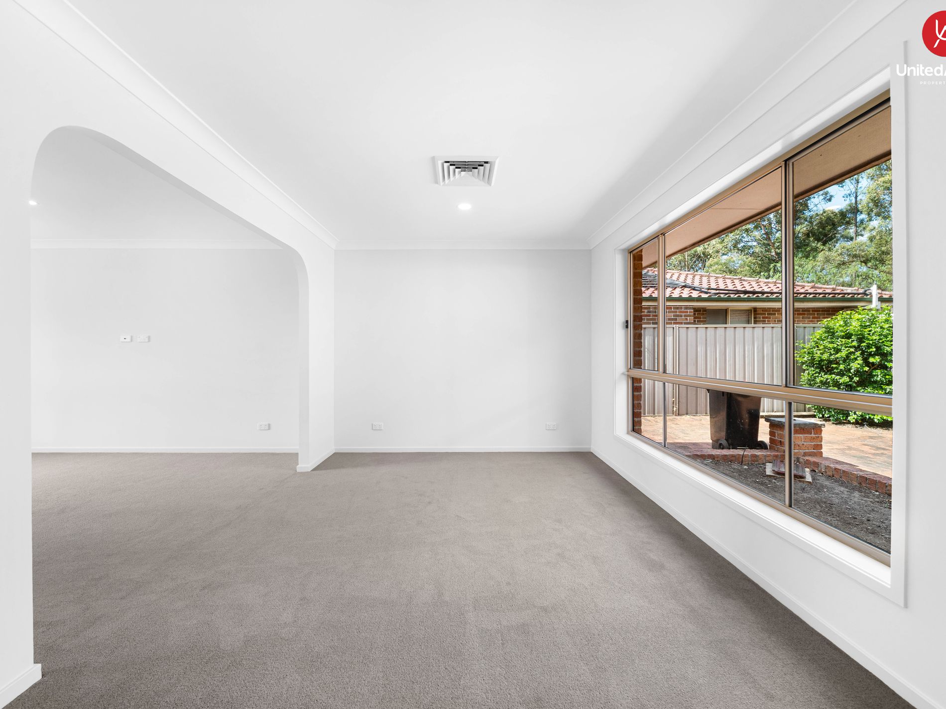 85 EDINBURGH CIRCUIT, Cecil Hills