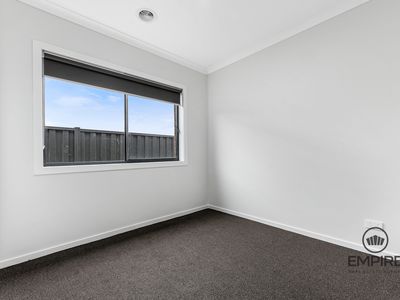 26 Carnelian Circuit , Clyde North
