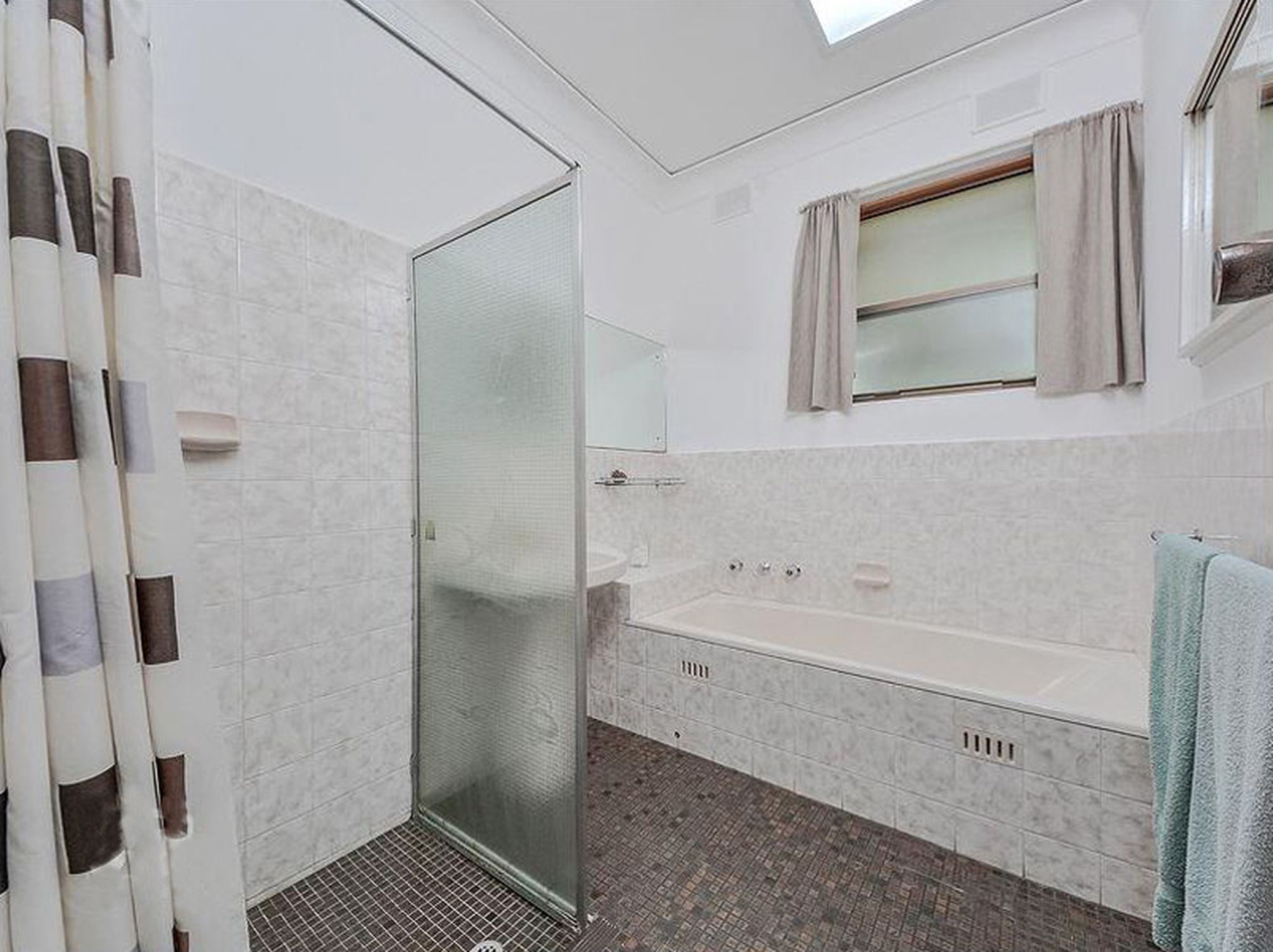 86 Flinders Drive, Valley View