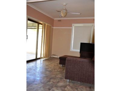 27 Mountain Avenue, Mount Beauty