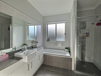 77 Summercloud Crescent, Vincentia