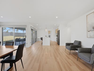 14 Pimelea Close, George Town