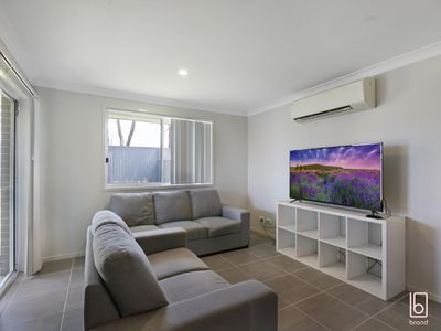 1 / 5 Hadfield Circuit, Cliftleigh