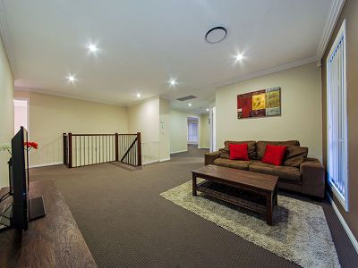 8 Foxwood Circuit, Wakerley