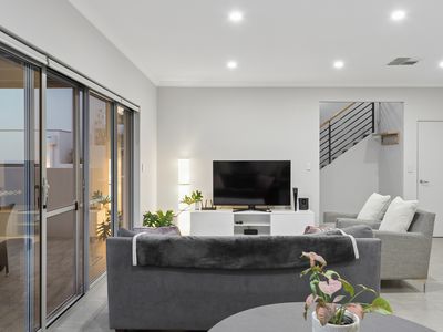 406C Canning Highway, Como