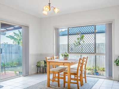 5 Tia Lane, Forest Lake