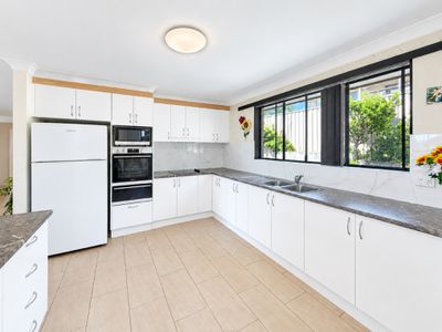 40 Binalong Street, Dalmeny