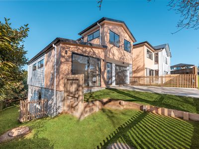 1C Flamingo Court, Goodwood Heights
