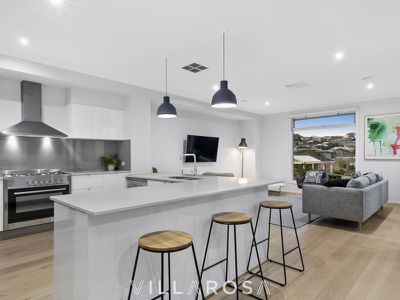 14 Lapin Grove, Wandana Heights