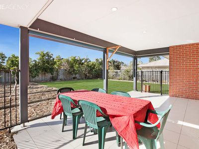 3 Columbus Close, Urraween