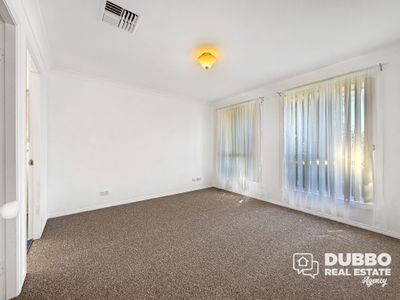 3 Lancaster Park Place, Dubbo