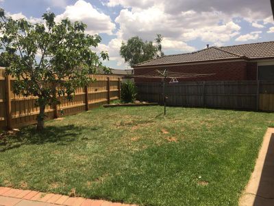 9 Kiewa Court, Werribee