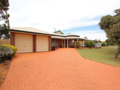 18 Riverina Way, Kalgoorlie