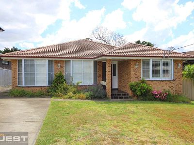 8 Amberdale Avenue, Picnic Point