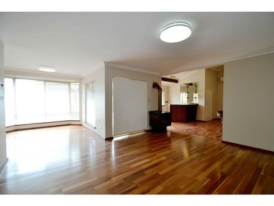 6 Parakeet Way, Coogee