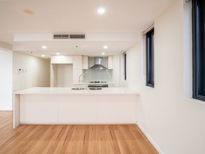 1701 / 10 Balfours Way, Adelaide