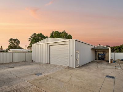 19 Lombadina Parade, Secret Harbour