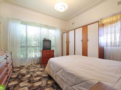 99 The Avenue -, Mount Saint Thomas