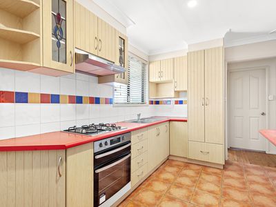 11 Phillips Crescent, Barrack Heights