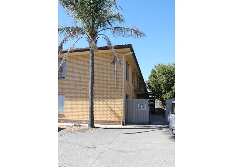 4 / 729 Burbridge Road, West Beach