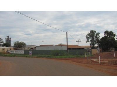 10 MOORAMBINE ST, Wedgefield