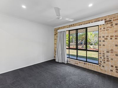 10-12 Mulligan Crescent, Elimbah