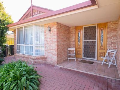 8 Castlereagh Avenue, Dubbo