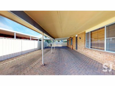 43 Oxley Circle, Dubbo