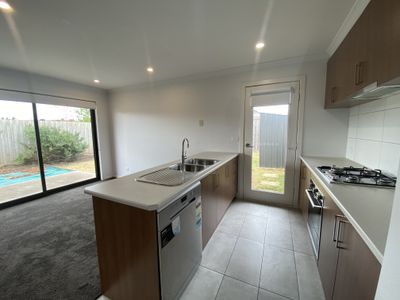 15 / 595 Tarneit Road, Hoppers Crossing