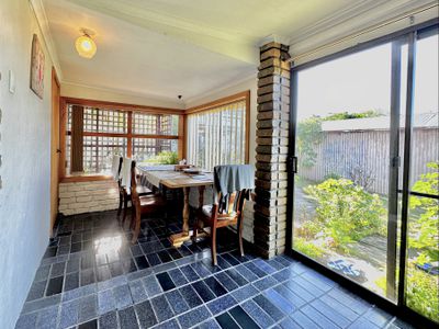 12 Carthew Street, Beachport