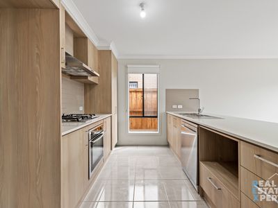 7 Newmarket Street, Cranbourne East