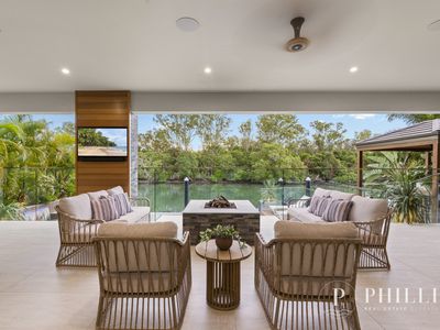 2515 Cressbrook Drive , Hope Island