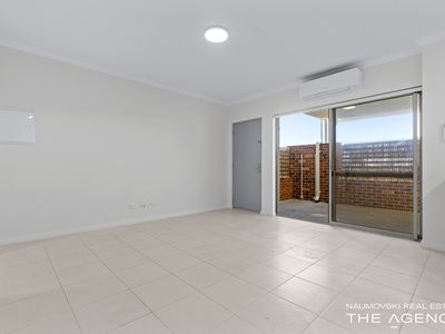 2 / 8 Peppering Way, Westminster