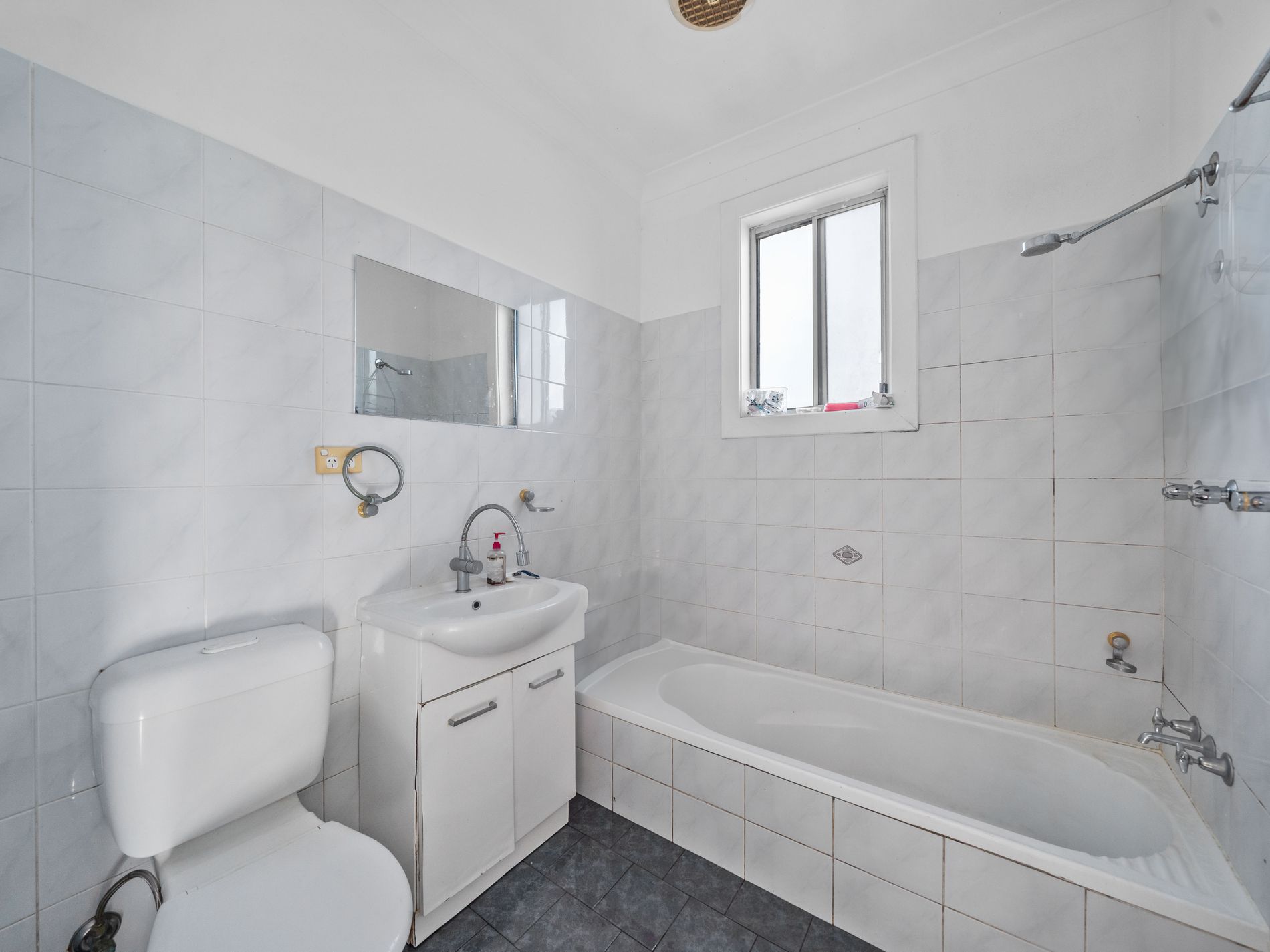 1019 Canterbury Road, Lakemba