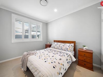 48 Oaklands Circuit, Gregory Hills