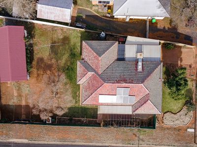 2 CORBETT AVENUE, Dubbo