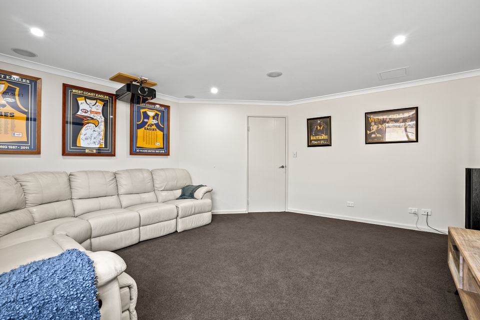 43 Holloways Ridge, Secret Harbour