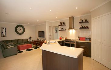 9 Lancaster Way, Beaconsfield
