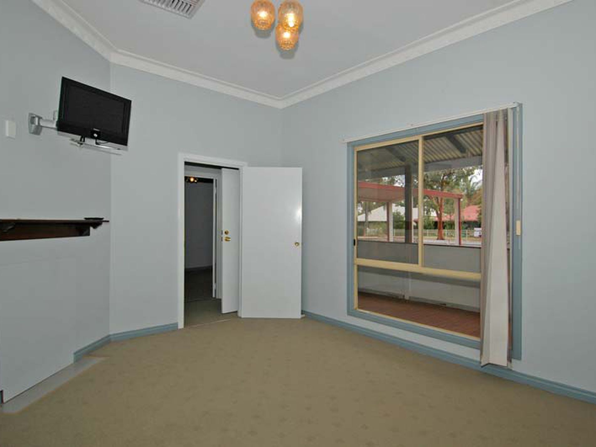 15 Campbell Street, Lamington