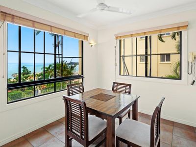 10 / 12 Golden Orchid Drive, Airlie Beach