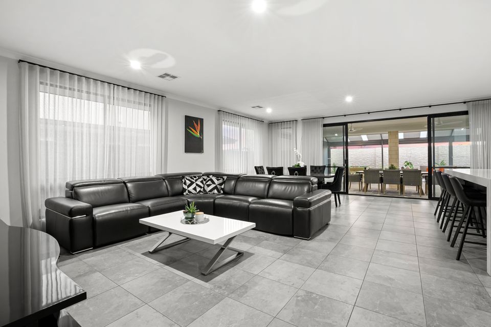 77 Avoca Chase , Baldivis